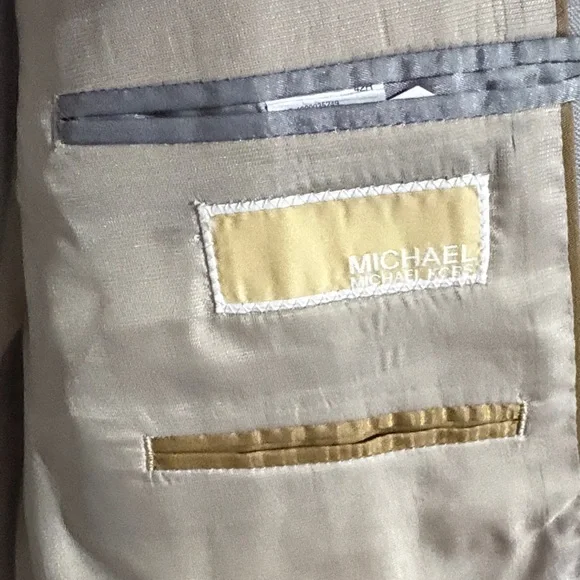 Michael Kors Elegant Gray Suit - Picture 3 of 5